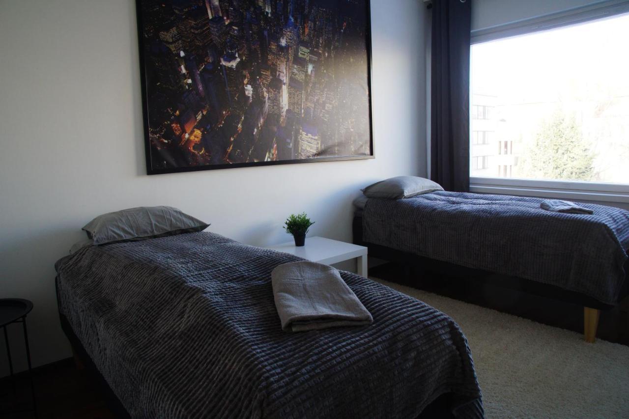 Oulu City Center 4-Room Apartment Parking Buitenkant foto