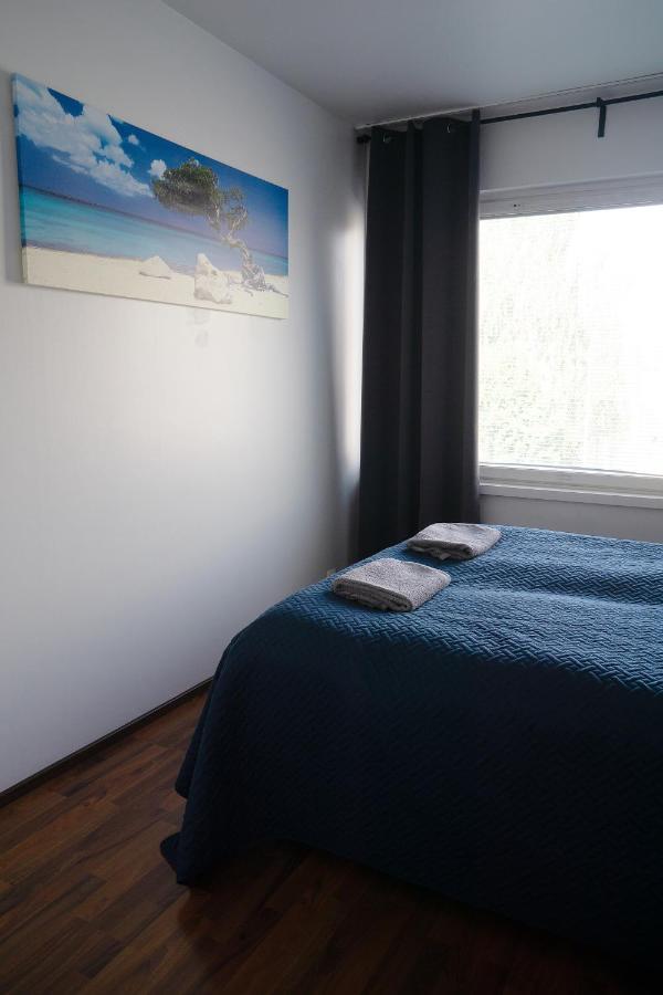 Oulu City Center 4-Room Apartment Parking Buitenkant foto