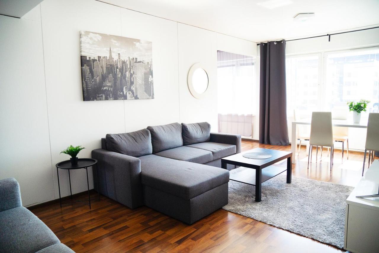 Oulu City Center 4-Room Apartment Parking Buitenkant foto
